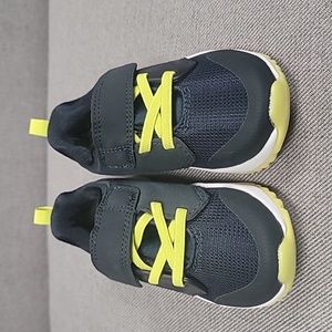 Cat & Jack Athletic Shoes